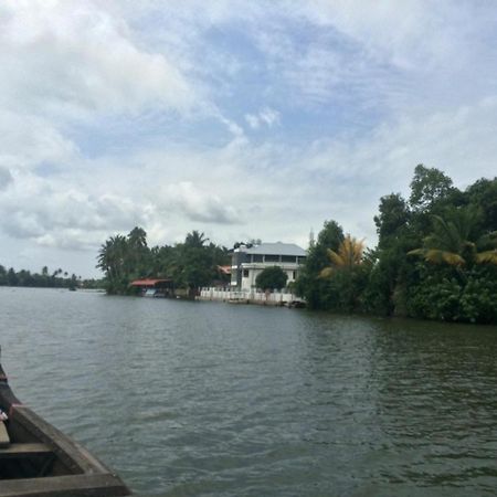 Captains Cabin Backwater Resort Alappuzha Kültér fotó